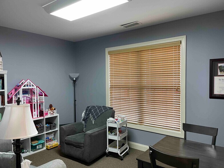 More Photos Of 3950 Cobb Pky NW, Acworth Office For Lease