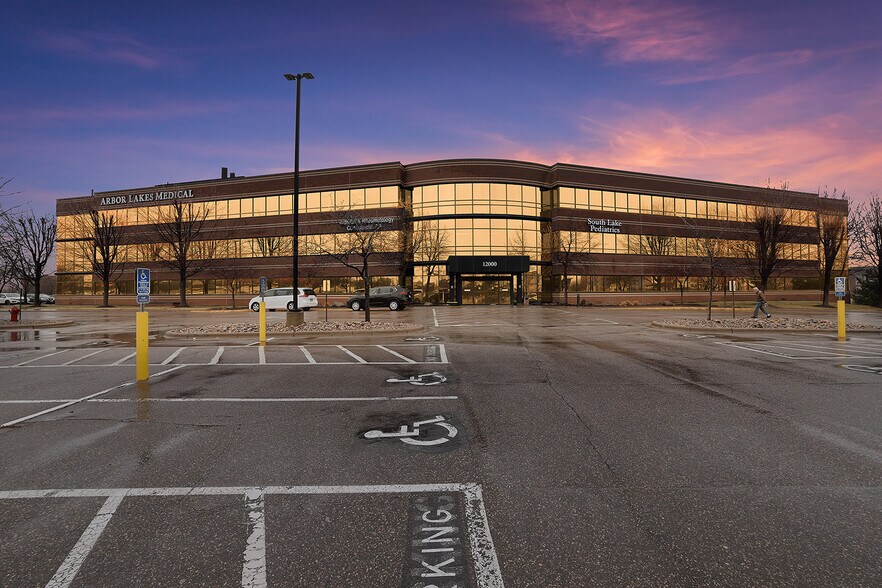 More Photos Of 12000 Elm Creek Blvd, Maple Grove Medical For Lease