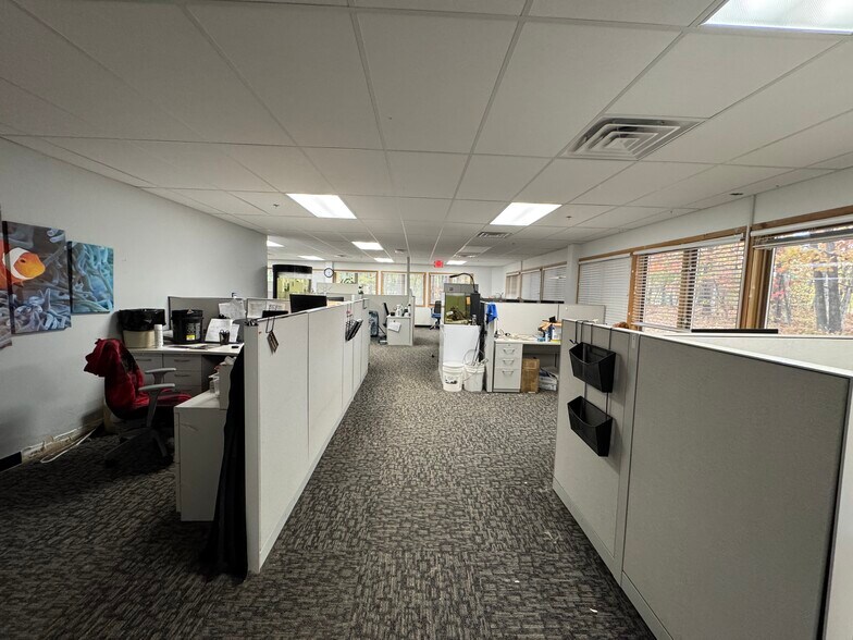 More Photos Of 2389 Airpark Rd, Rhinelander Manufacturing For Sale