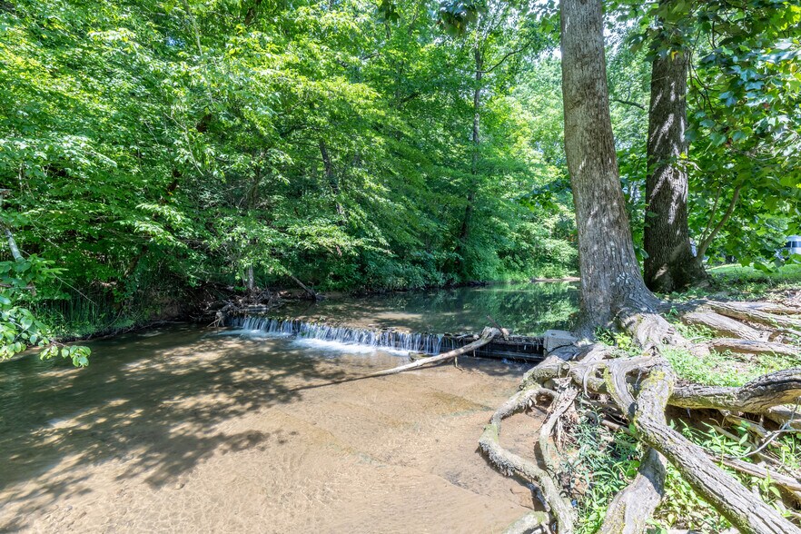 More Photos Of 7643 US-11, Rising Fawn Trailer Camper Park For Sale