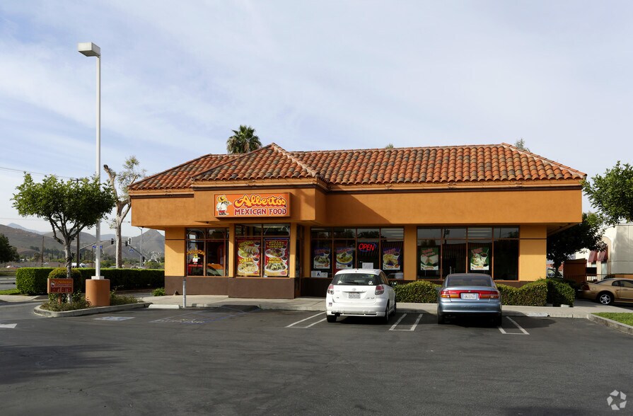 More Photos Of 11881-11889 Magnolia Ave, Riverside Unknown For Lease