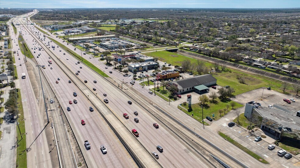 More Photos Of 14262 Gulf Fwy, Houston Medical For Sale