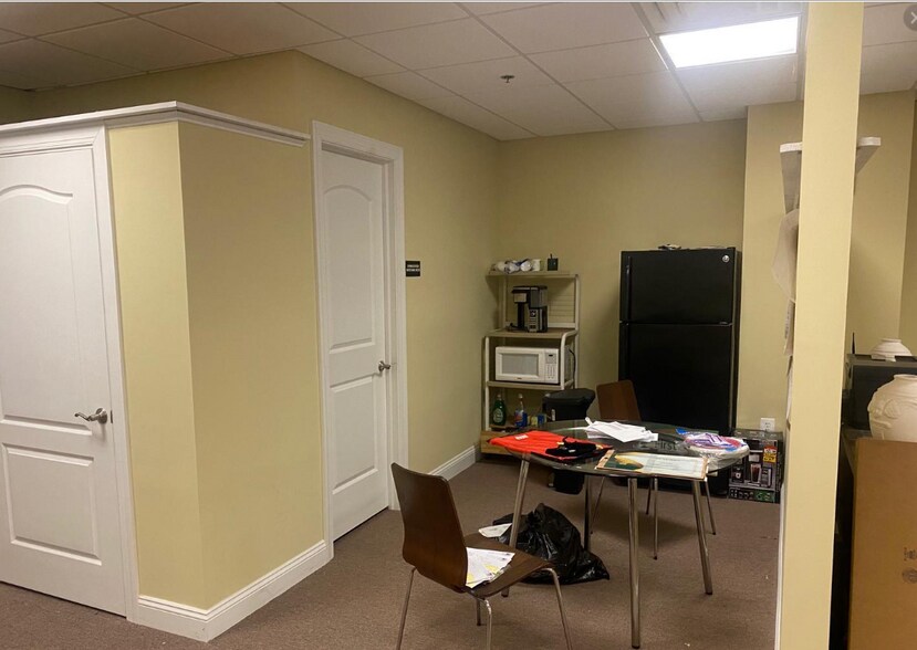 More Photos Of 1214 Easton Rd, Warrington Coworking Space