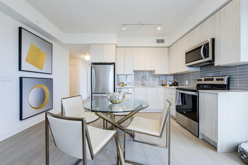 More Photos Of 45 Railroad St, Brampton Apartments For Lease