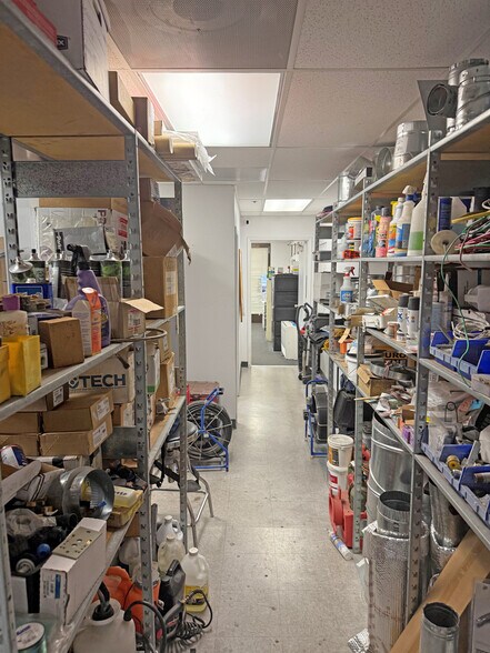 More Photos Of 6489 Calle Real, Goleta Research And Development For Lease