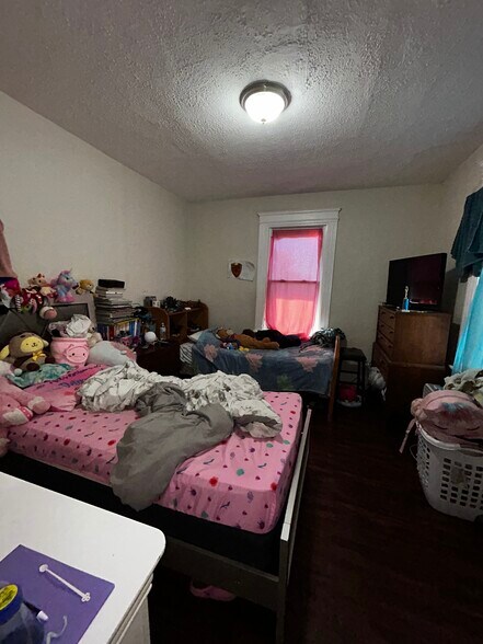 More Photos Of 140 Orange St, Waterbury Apartments For Sale