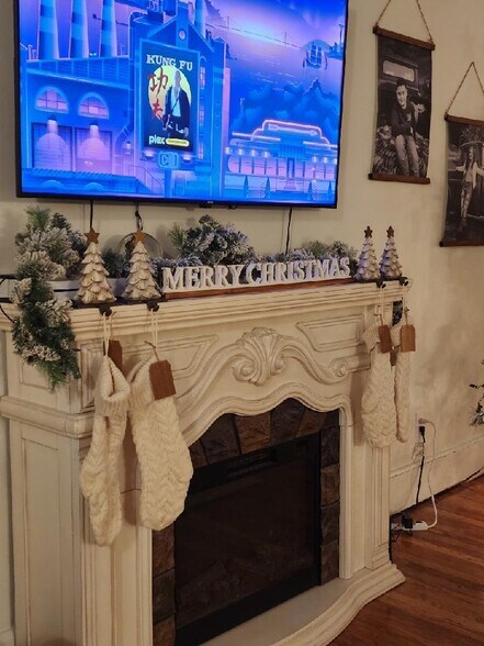 More Photos Of 1517-1525 Front St, Richlands Storefront Retail Residential For Sale