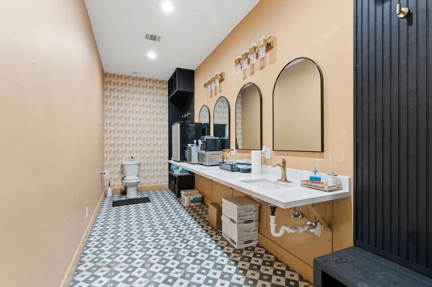 More Photos Of 20820 Fm-2854 Rd, Montgomery Auto Repair For Sale