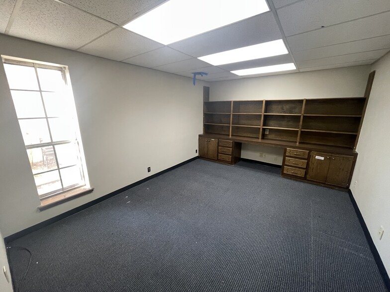 More Photos Of 3801 NW 63rd St, Oklahoma City Office For Lease