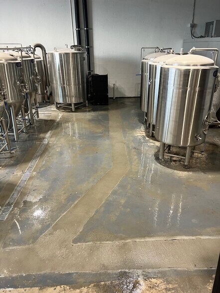 More Photos Of 205-209 NE 1st Ave, Hallandale Beach Flex For Sale