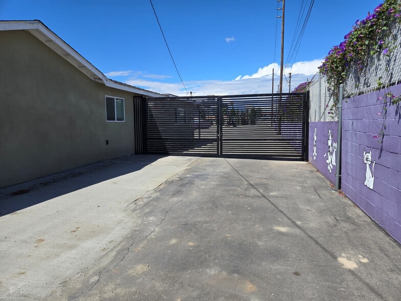 More Photos Of 951 W 223rd St, Torrance Land For Lease
