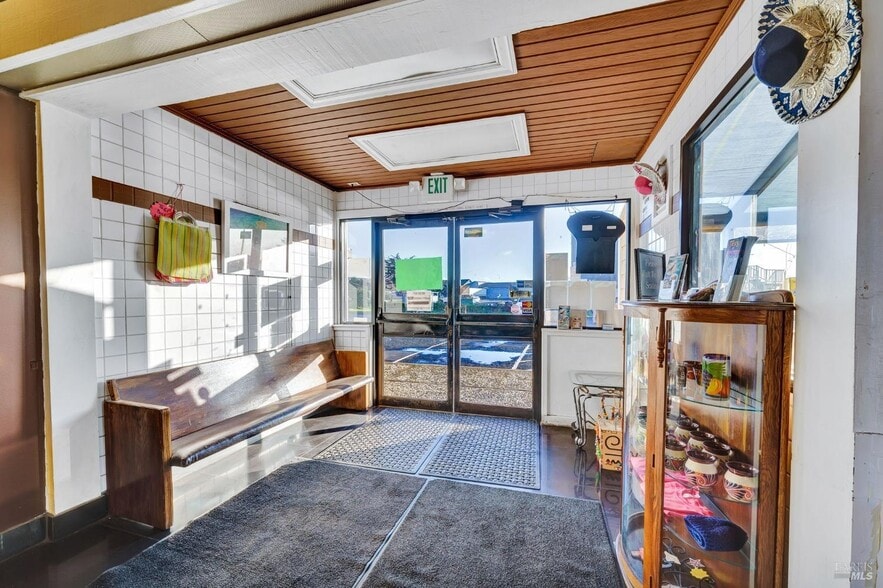 More Photos Of 760 S Main St, Fort Bragg Restaurant For Sale