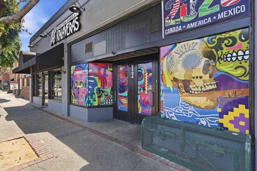 More Photos Of 122 E Commonwealth Ave, Fullerton Restaurant For Sale