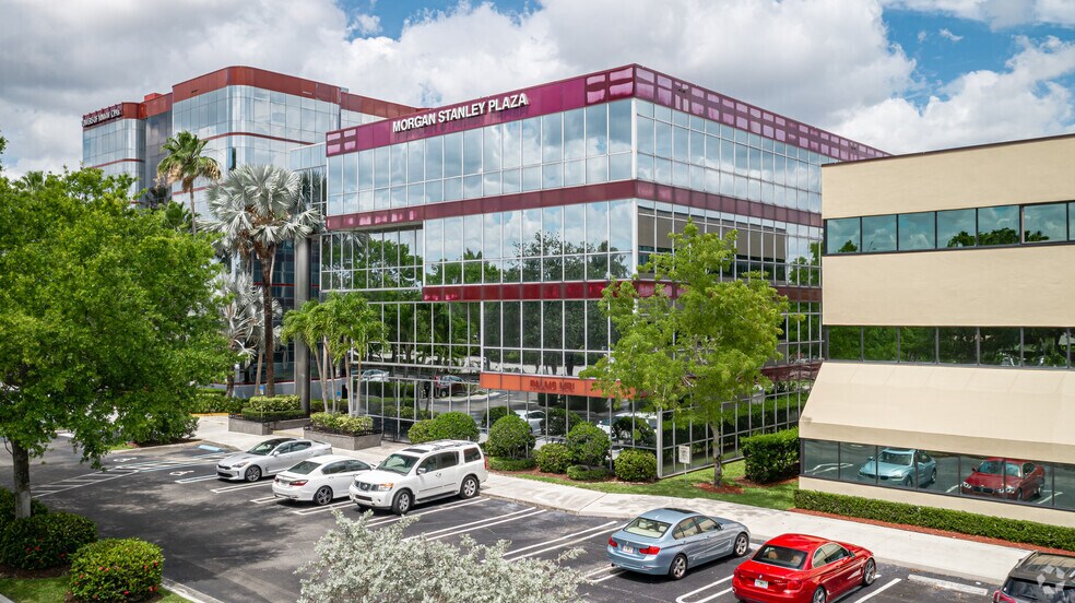 More Photos Of 2825 N University Dr, Coral Springs Office For Lease