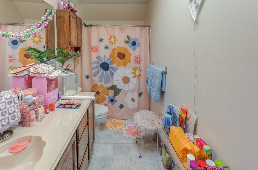 More Photos Of 836 E Highway N, Wentzville Flex For Sale