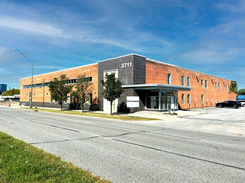 More Photos Of 3711 Chester Ave, Cleveland Office Residential For Sale
