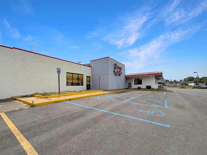 More Photos Of 1816 McFarland Blvd, Northport Restaurant For Lease