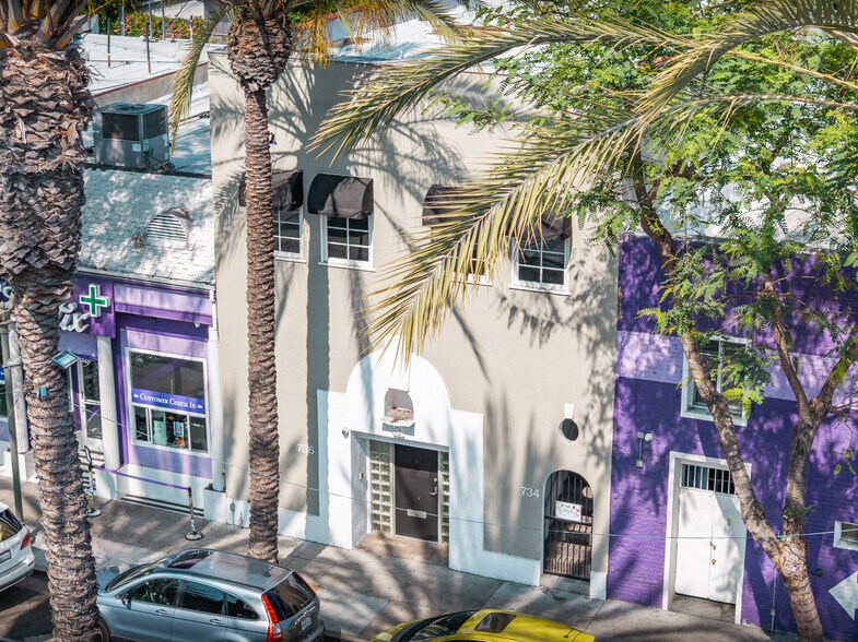 More Photos Of 734-736 N Highland Ave, Los Angeles Storefront Retail Office For Sale