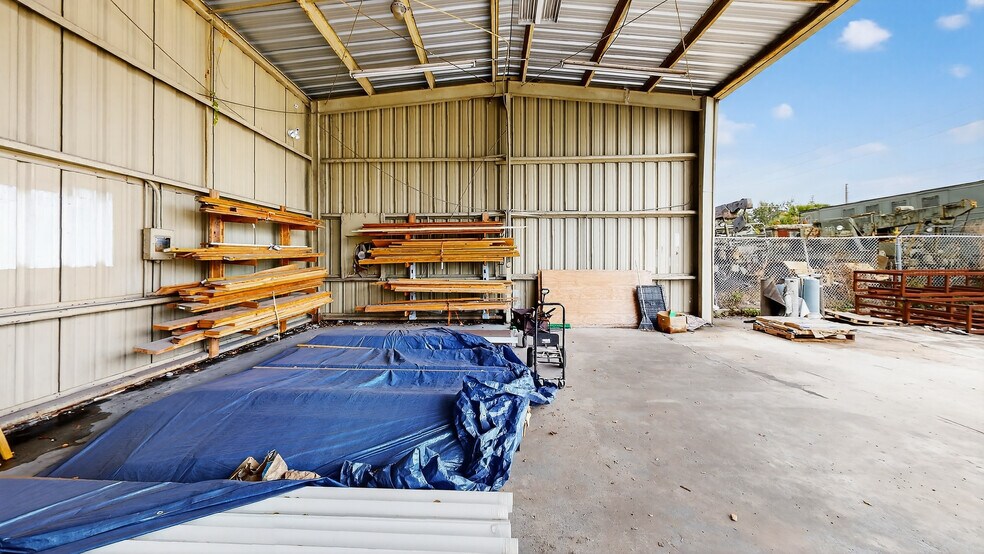 More Photos Of 515-519 18th St, Orlando Warehouse For Lease