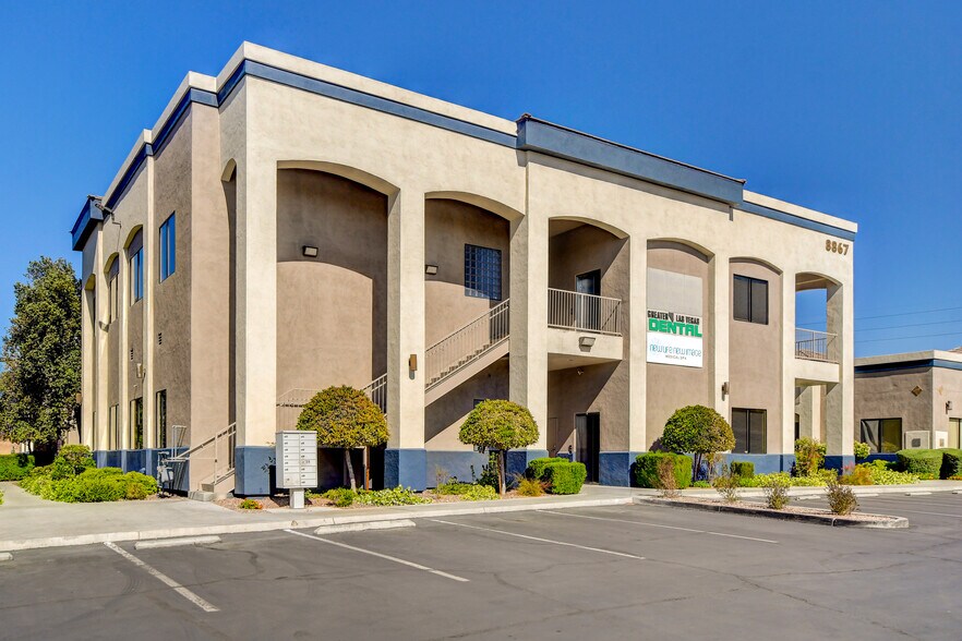 More Photos Of 8867 W Flamingo Rd, Las Vegas Office For Sale