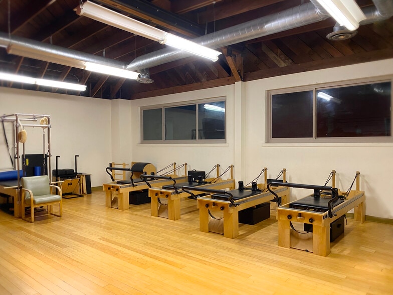 More Photos Of 6214-6218 W Manchester Ave, Los Angeles Storefront Retail Office For Lease