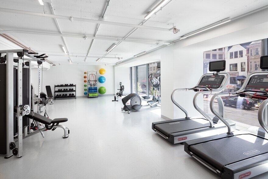 More Photos Of 1145 19th St NW, Washington Medical For Lease