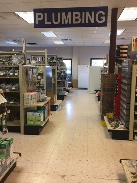 More Photos Of 15044-15050 Rankin Ave, Dunlap Freestanding For Sale