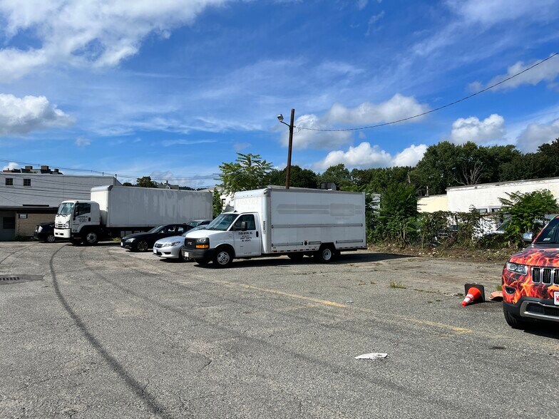 More Photos Of 210 Felton St, Waltham Land For Lease