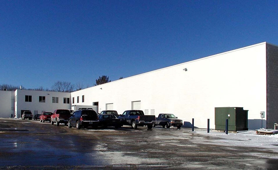 More Photos Of 195 New Hampshire Ave, Portsmouth Light Manufacturing For Lease