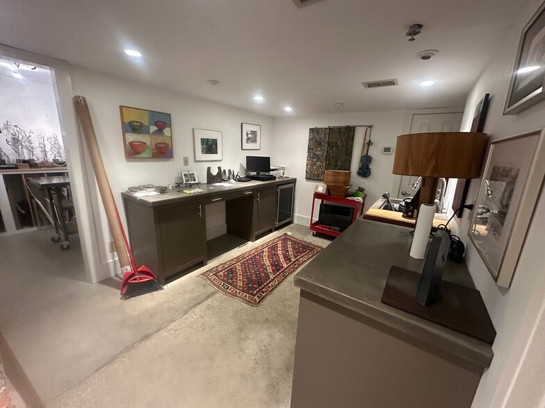More Photos Of 1945 Scottsville Rd, Bowling Green Unknown For Lease