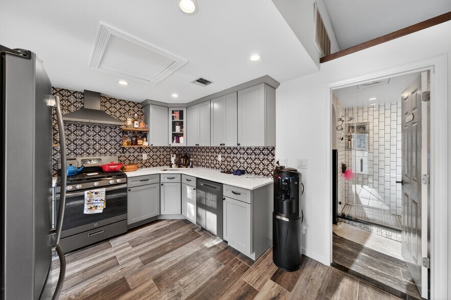 More Photos Of 531 Route 32, Highland Mills Office For Sale