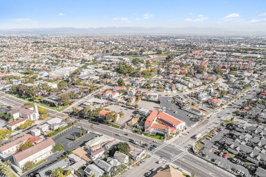 More Photos Of 101 N Pacific Coast Hwy, Redondo Beach Storefront Retail Office For Lease