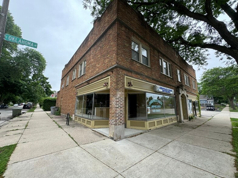 More Photos Of 3101 S Delaware Ave, Milwaukee Storefront Retail Residential For Lease