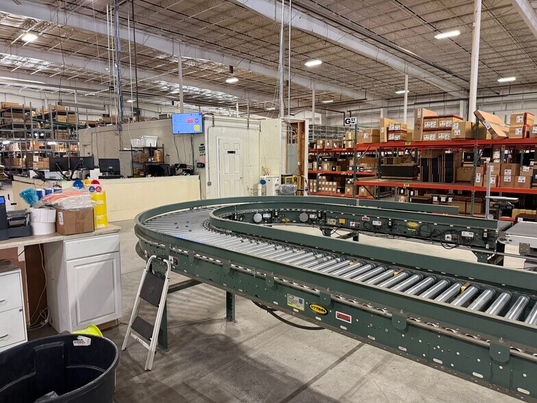 More Photos Of 189 Ringgold Industrial Pky, Danville Manufacturing For Lease