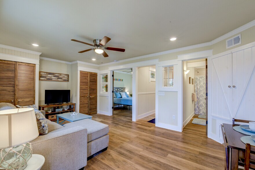 More Photos Of 1820 Avenue O 1/2, Galveston Multifamily For Sale