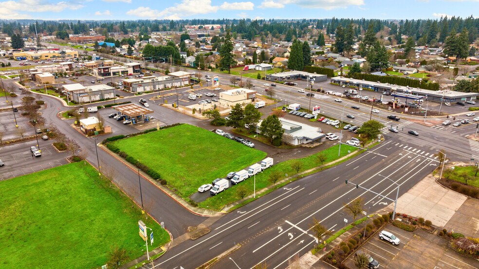 More Photos Of 14605 NE Fourth Plain Blvd, Vancouver Freestanding For Lease