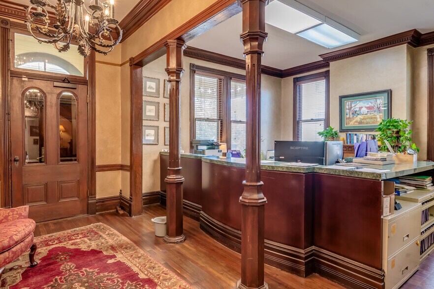 More Photos Of 631 S Hull St, Montgomery Loft Creative Space For Sale