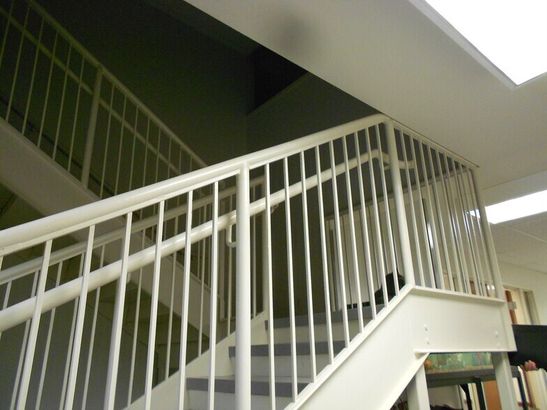 More Photos Of 1 Chips Ln, Fishkill Light Manufacturing For Lease