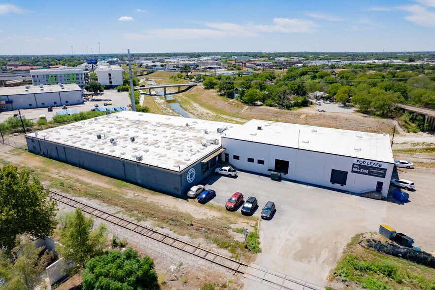 Primary Photo Of 414 Vera Cruz, San Antonio Warehouse For Lease
