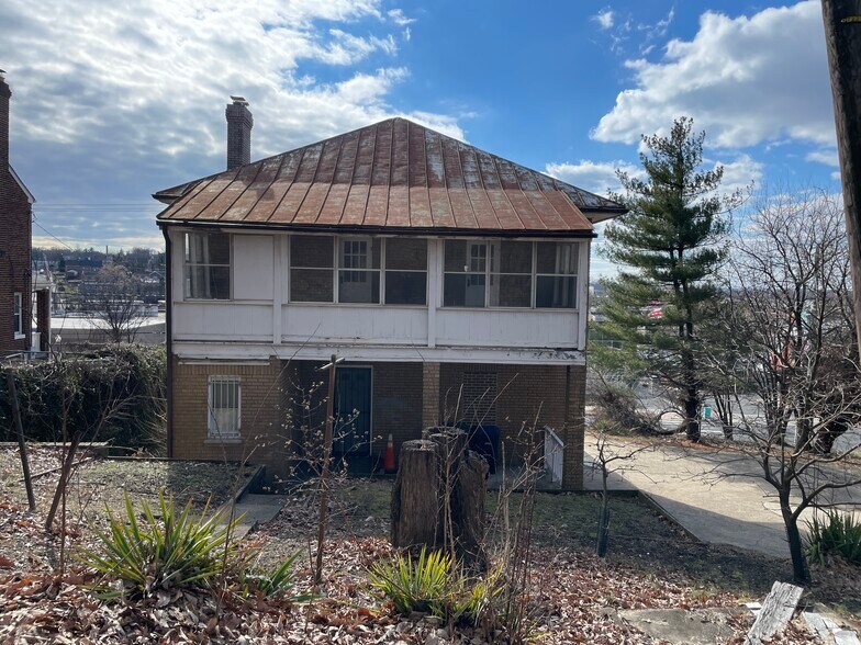 More Photos Of 3938 Benning Rd NE, Washington Office Residential For Sale