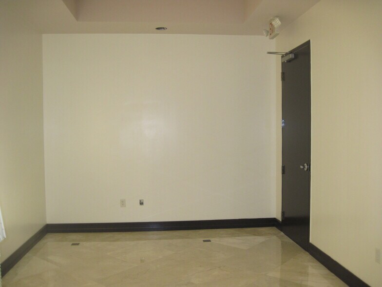 More Photos Of 8501 SW 124th Ave, Miami Medical For Lease
