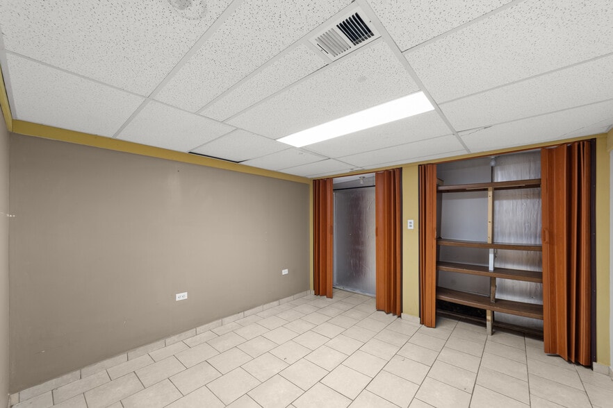 More Photos Of 3334 W 82nd St, Cleveland Apartments For Sale