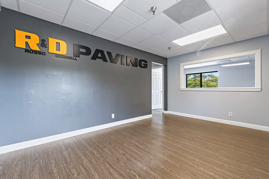 More Photos Of 400 Executive Center Dr, West Palm Beach Medical For Sale