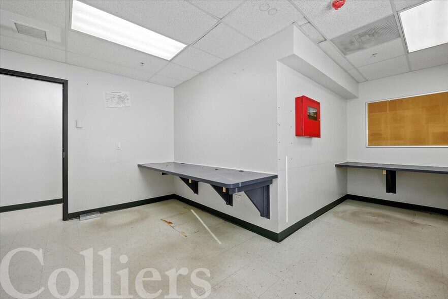 More Photos Of 382 American Ave, Jerome Warehouse For Lease