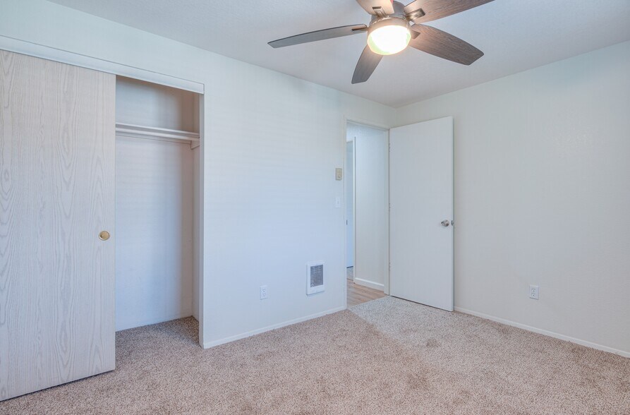 More Photos Of 1330 NE Purcell Blvd, Bend Apartments For Sale