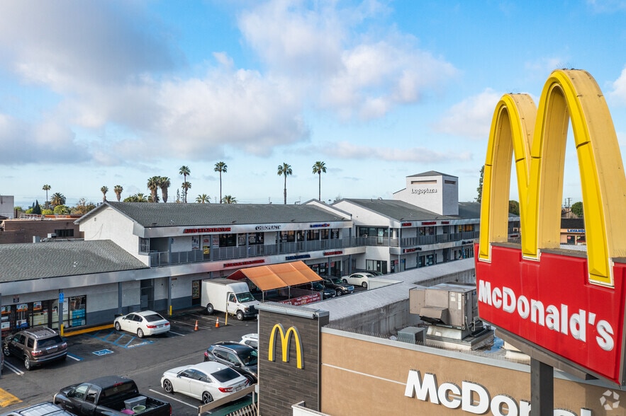 More Photos Of 2528-2570 E Slauson Ave, Huntington Park Unknown For Lease