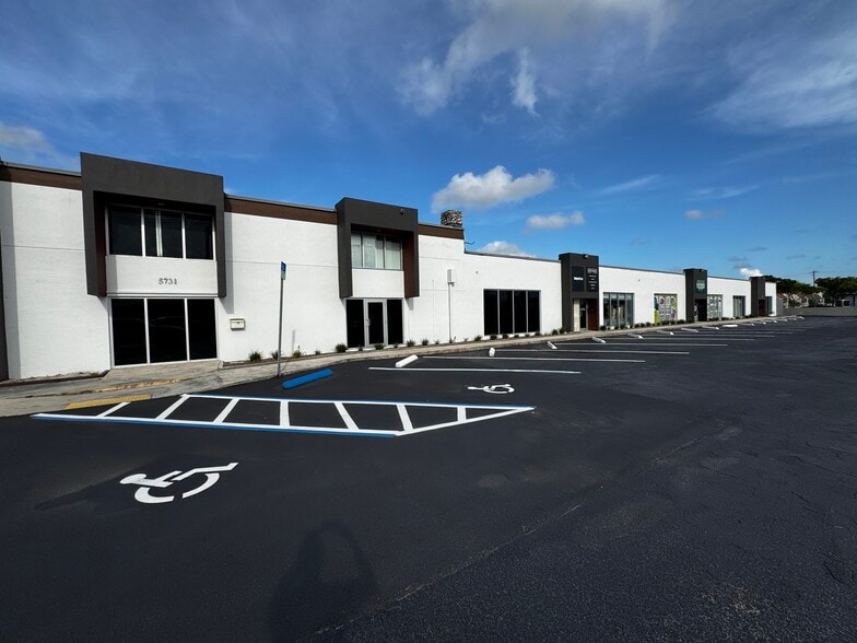 More Photos Of 5701-5731 NW 74th Ave, Miami Warehouse For Lease