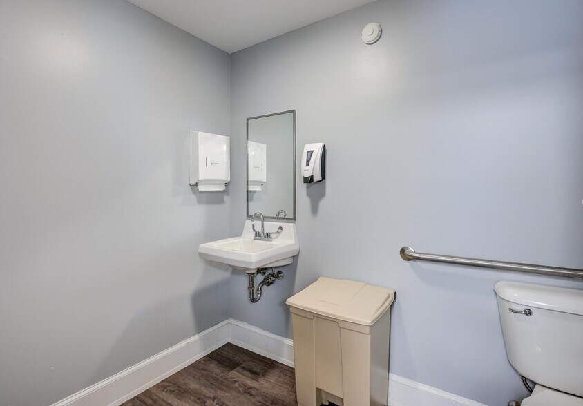 More Photos Of 2977 White Mountain Hwy, North Conway Office For Lease