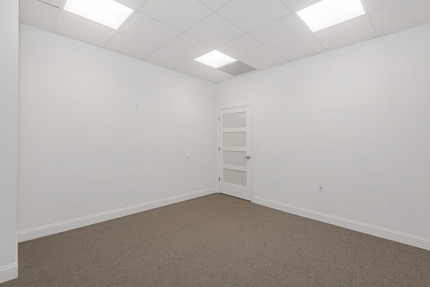 More Photos Of 7301 Wiles Rd, Coral Springs Medical For Sale