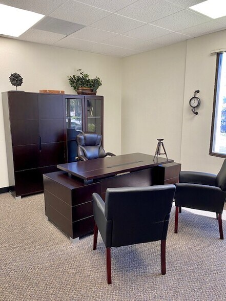 More Photos Of 16776 Bernardo Center Dr, San Diego Coworking Space